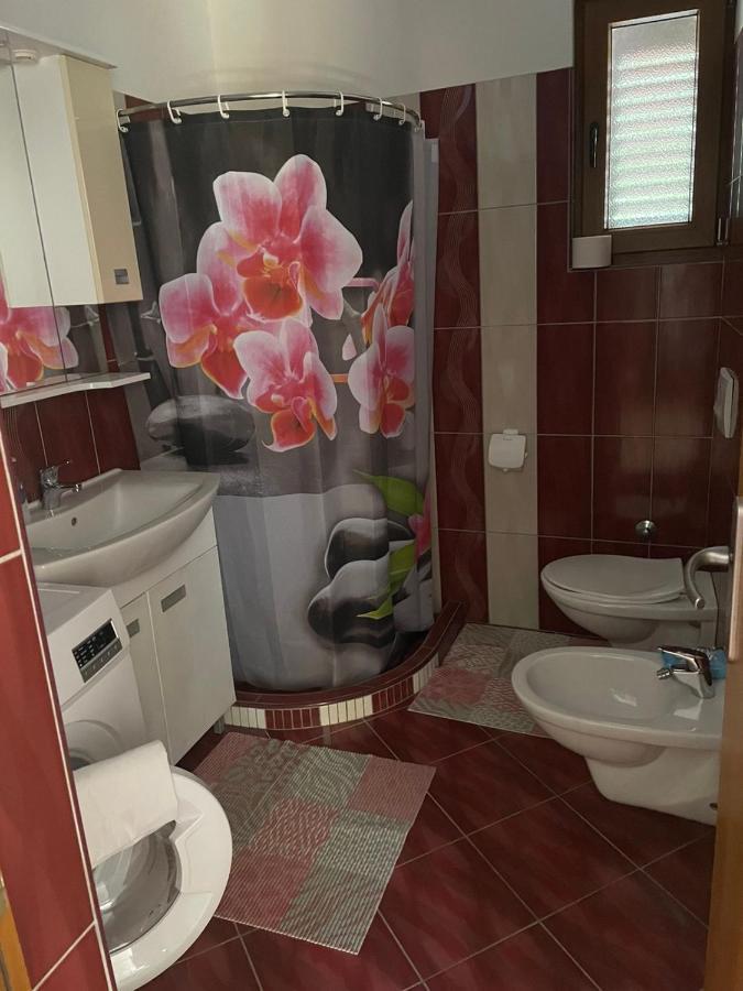 Apartman Edi Нин Екстериор снимка